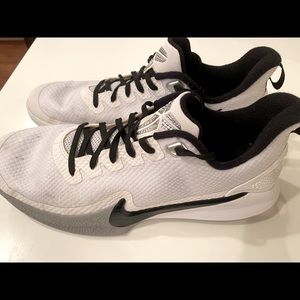 Nike Mamba Focus TB White Mens size 11
